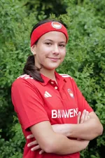 Nayla E.