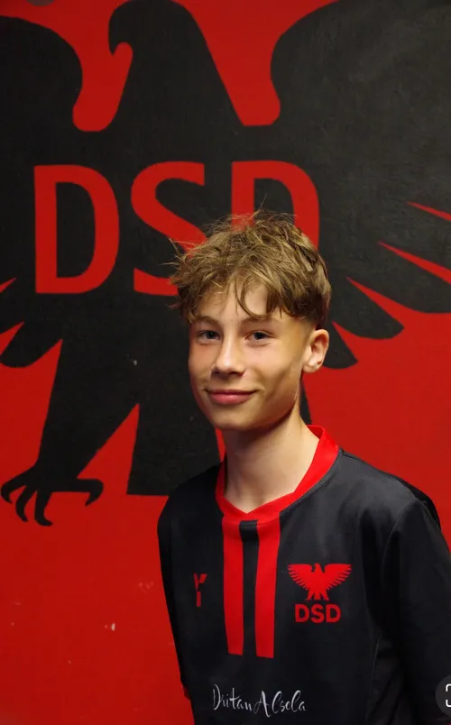 player image